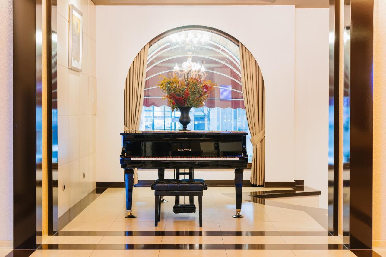 Hotel Dukagjini Печ Экстерьер фото