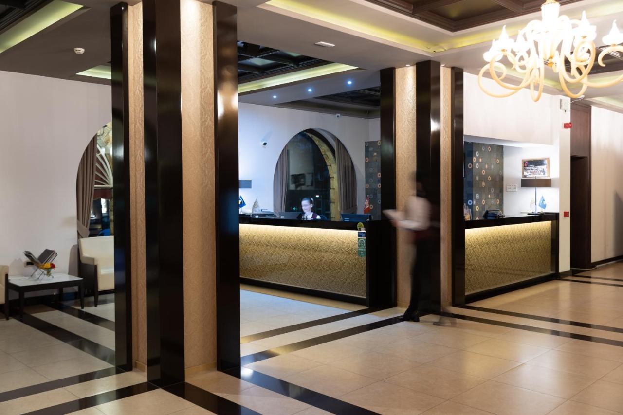 Hotel Dukagjini Печ Экстерьер фото