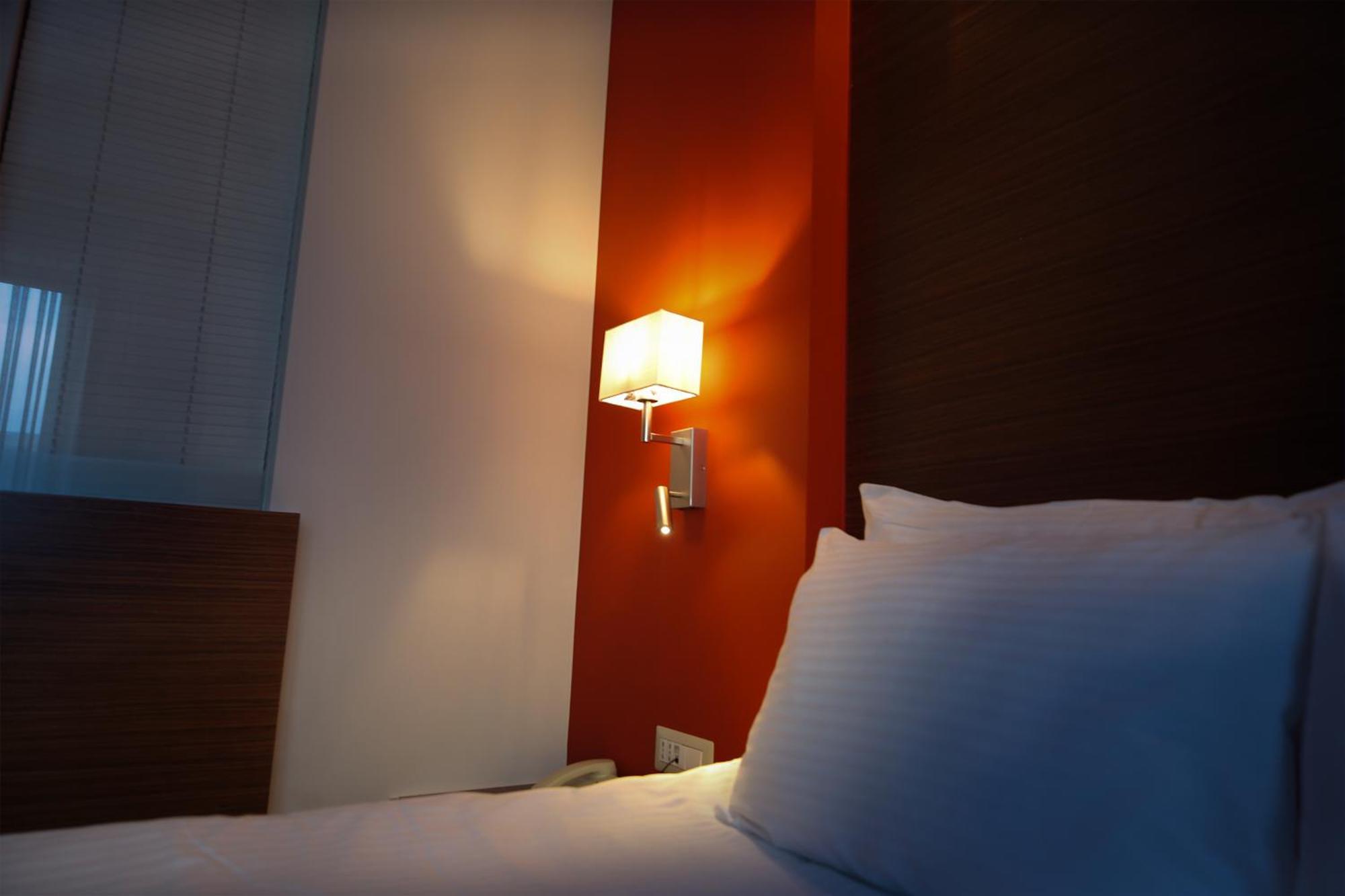 Hotel Dukagjini Печ Экстерьер фото